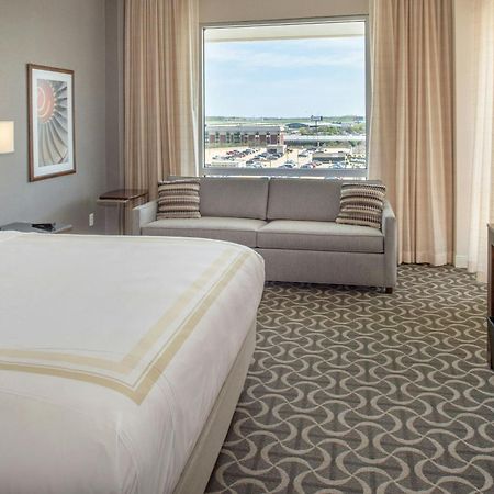 Отель Marriott St. Louis Airport Edmundson Экстерьер фото