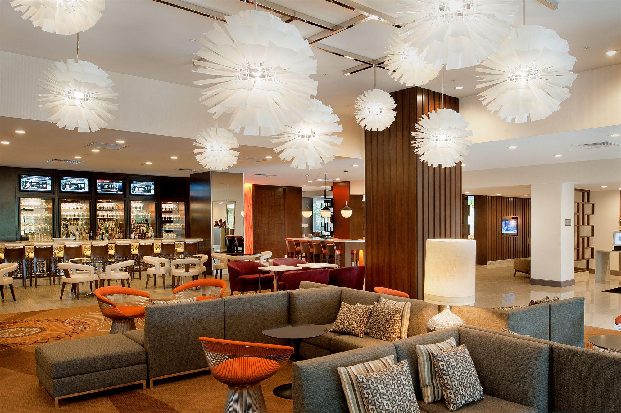 Отель Marriott St. Louis Airport Edmundson Экстерьер фото
