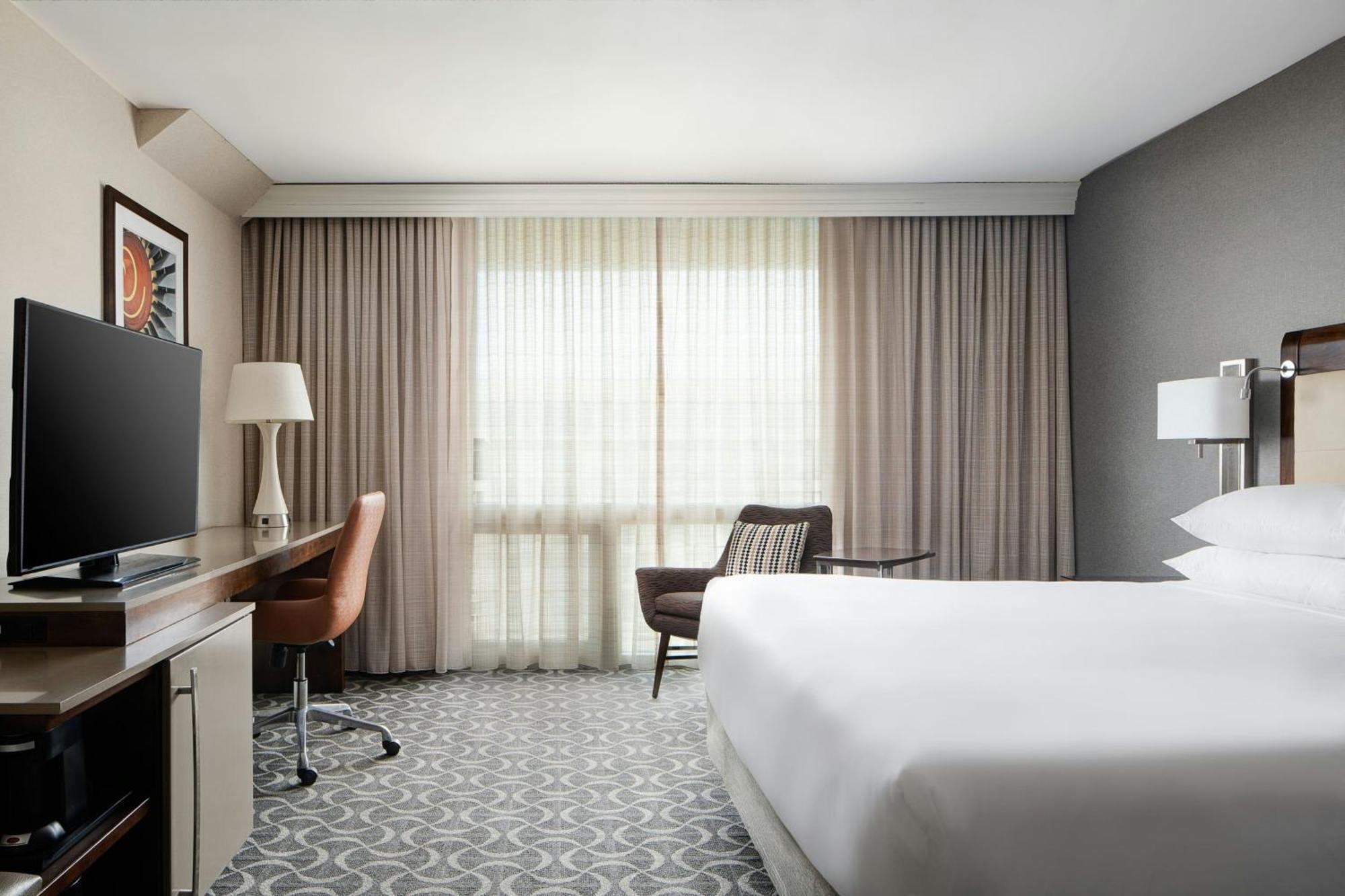 Отель Marriott St. Louis Airport Edmundson Экстерьер фото