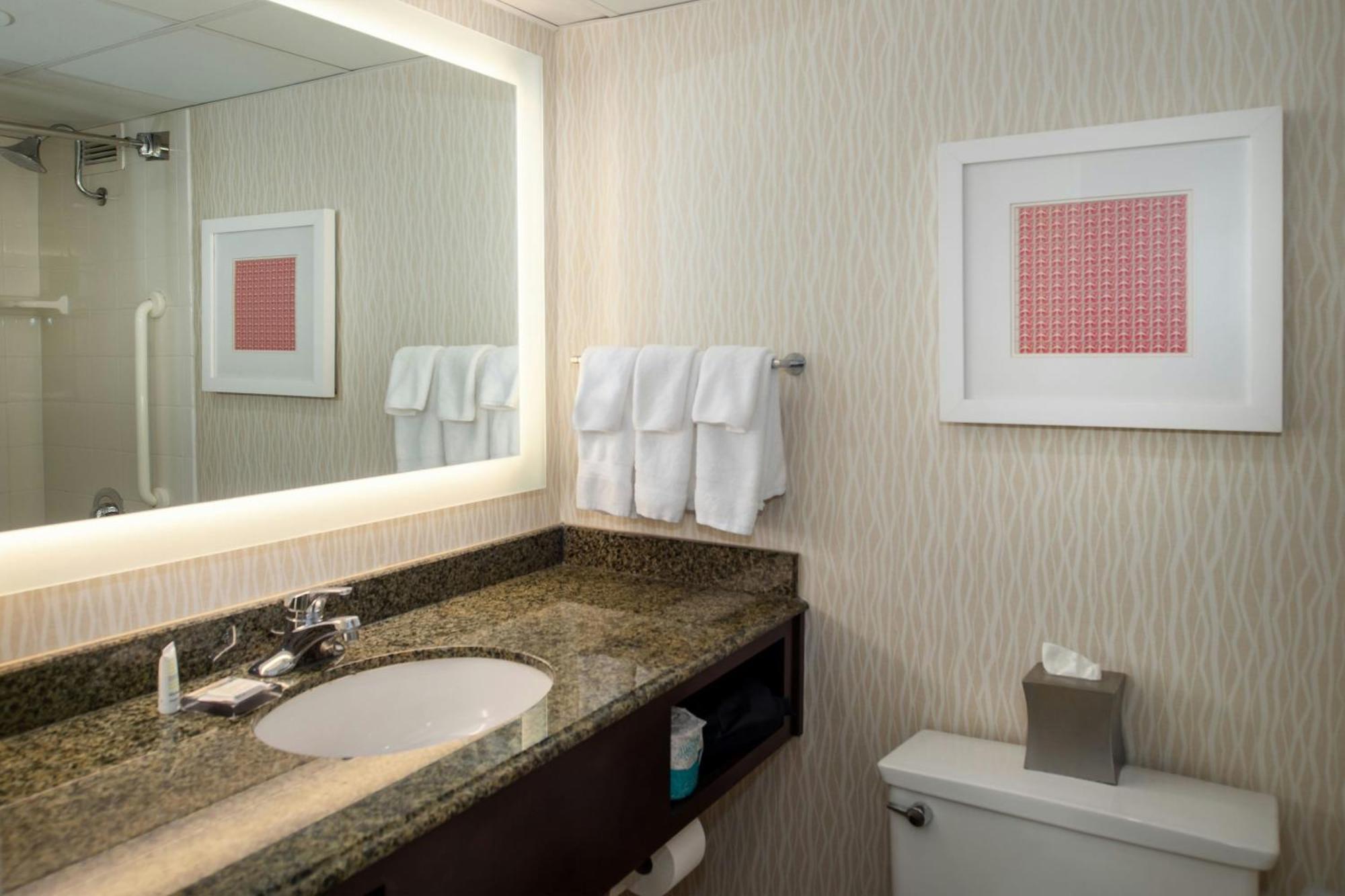 Отель Marriott St. Louis Airport Edmundson Экстерьер фото