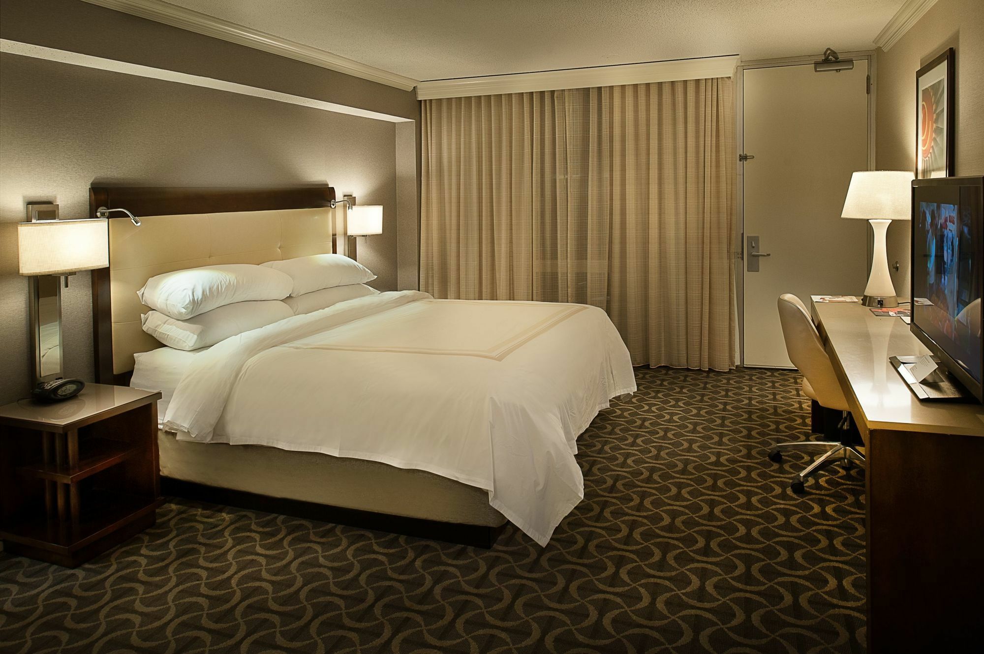 Отель Marriott St. Louis Airport Edmundson Экстерьер фото